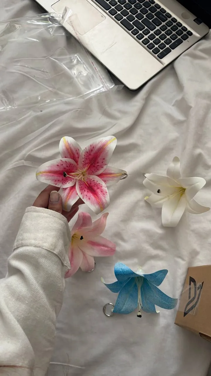 آویز لیلیوم مینی صورتی