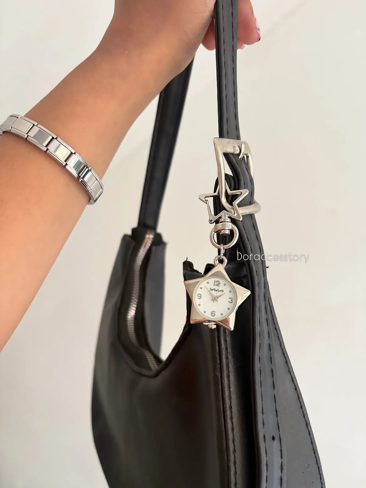 اویز ساعت ستاره